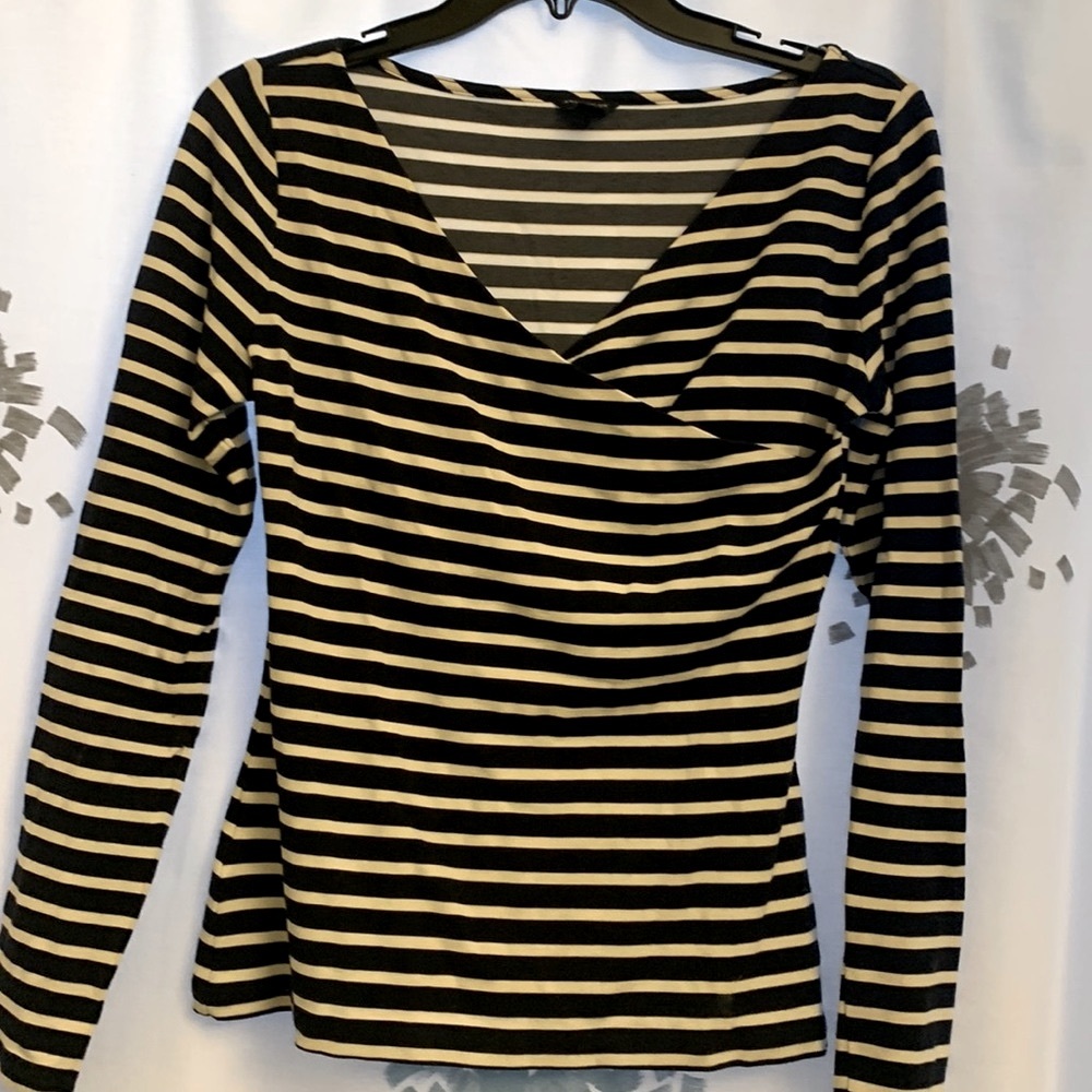 New without tags Ann Taylor navy and cream striped top
